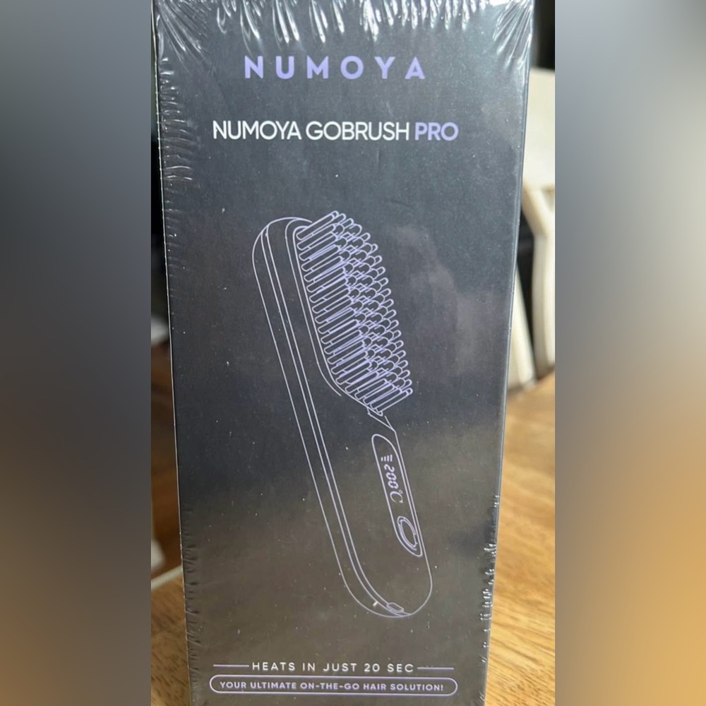Black GoBrush Pro Hair Tool